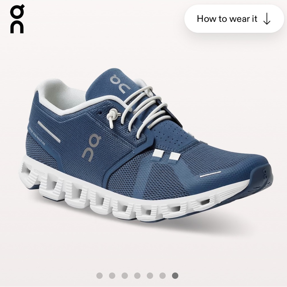 On cloud 5 women’s shoe blue/white US size 5 - never been worn except to try on